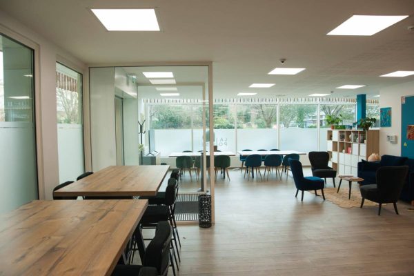 Clichy-Open-space-Espace-Coworking-Bureaux-La-Pousse