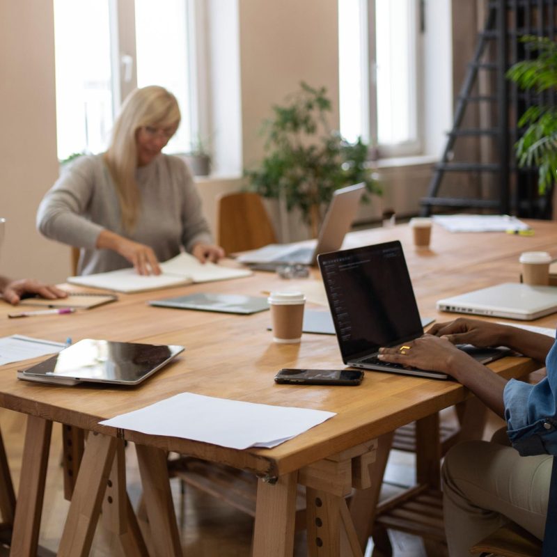 Rentrée professionnelle : pourquoi reprendre le travail en coworking ?