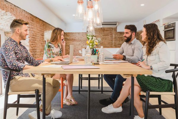 Travailler hors de chez soi : une solution pour rester motivé ?
